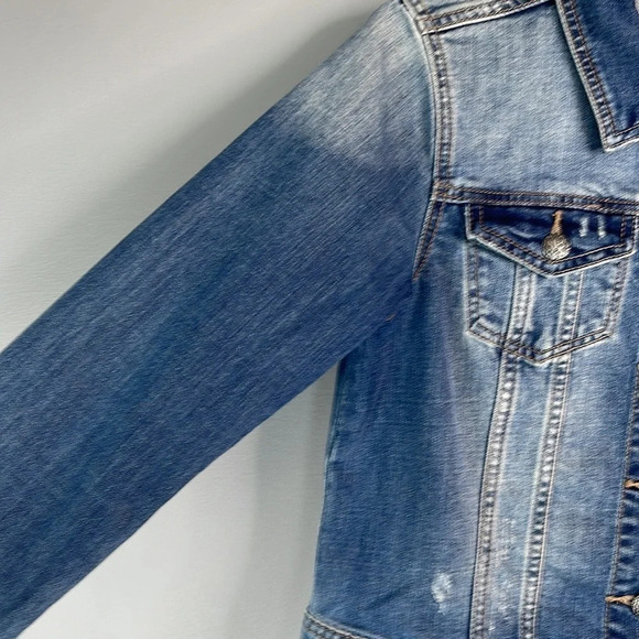 PRANA Cropped Jean Jacket Blue Medium Wash Denim Stretch Crochet Flower Pin S - Picture 7 of 13